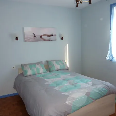 Le Cerisier בית נופש מילאו