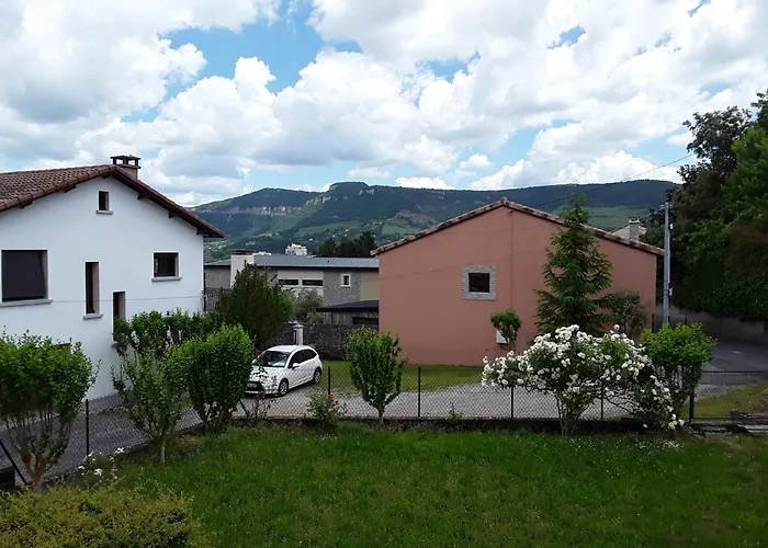 בית נופש Le Cerisier מילאו