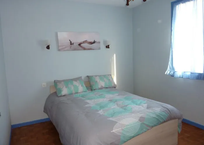 Le Cerisier בית נופש מילאו